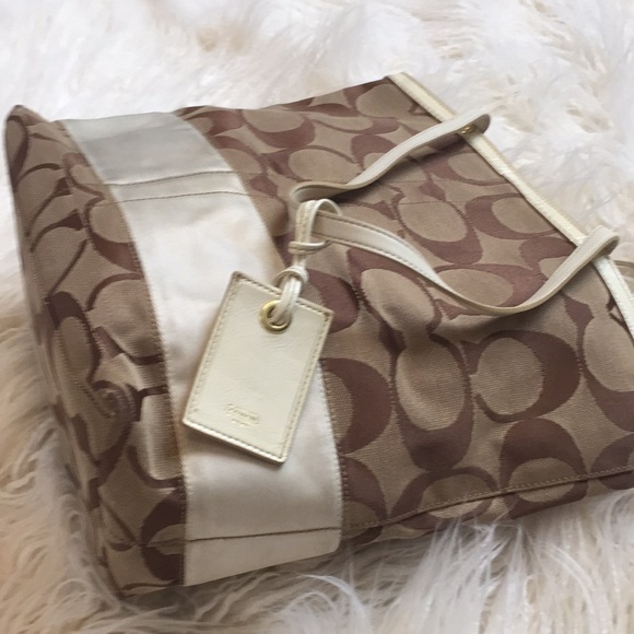 Coach handbag - Picture 2 of 5